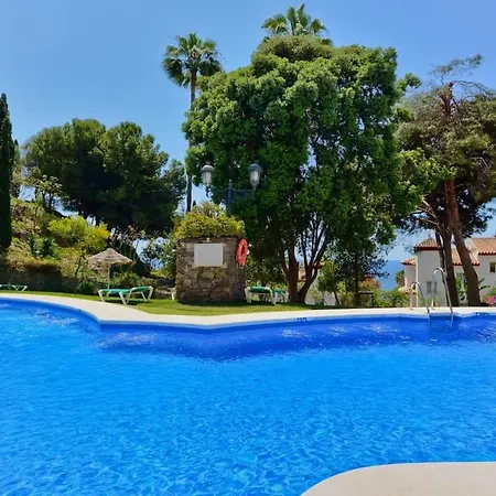 Calle Ladera Marina